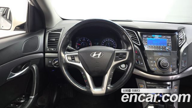 Hyundai i40 Saloon 1.7 VGT Modern 2012 — фото 13