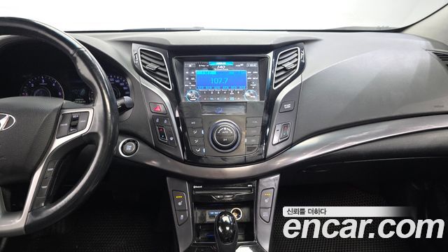 Hyundai i40 Saloon 1.7 VGT Modern 2012 — фото 14
