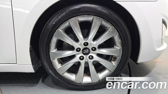 Hyundai i40 Saloon 1.7 VGT Modern 2012 — фото 21