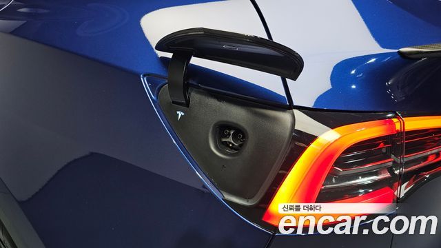 Tesla Model Y Long Range AWD 2022 — фото 39