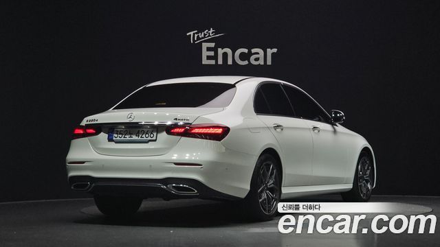 Mercedes-Benz E-Class (W213) E220d 4MATIC AMG Line 2023 — фото 2