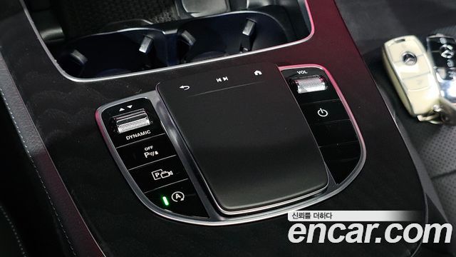 Mercedes-Benz E-Class (W213) E220d 4MATIC AMG Line 2023 — фото 24