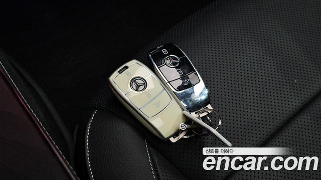 Mercedes-Benz E-Class (W213) E220d 4MATIC AMG Line 2023 — фото 41