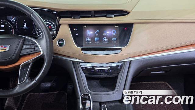 Cadillac XT5 3.6 Premium AWD 2018 — фото 18