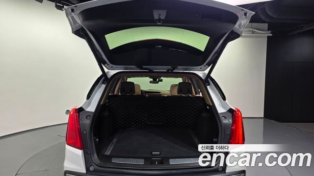 Cadillac XT5 3.6 Premium AWD 2018 — фото 24