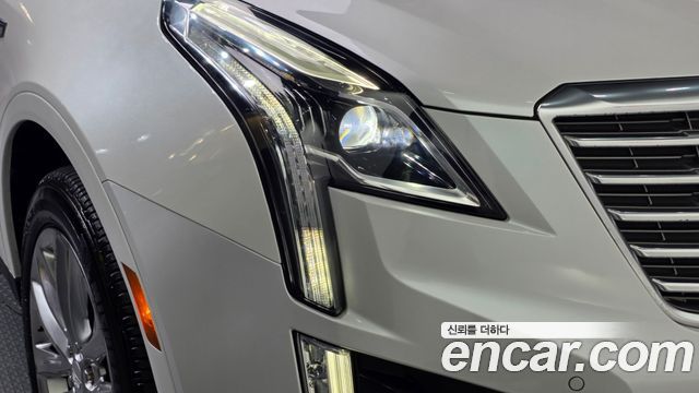 Cadillac XT5 3.6 Premium AWD 2018 — фото 28