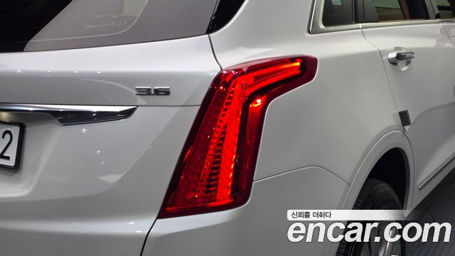 Cadillac XT5 3.6 Premium AWD 2018 — фото 29