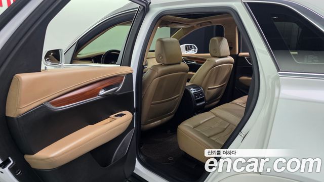 Cadillac XT5 3.6 Premium AWD 2018 — фото 32