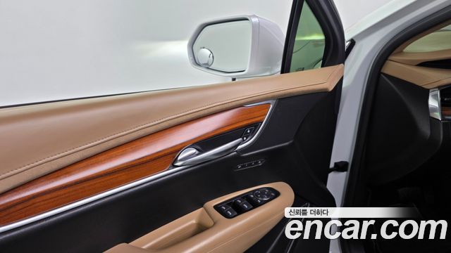 Cadillac XT5 3.6 Premium AWD 2018 — фото 34