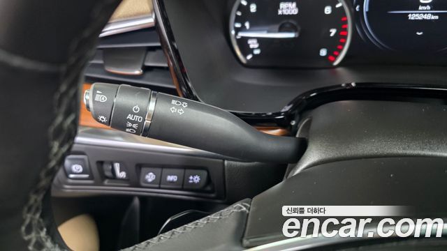 Cadillac XT5 3.6 Premium AWD 2018 — фото 42