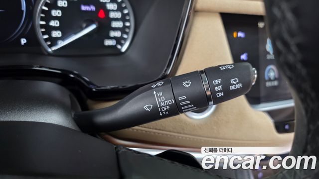 Cadillac XT5 3.6 Premium AWD 2018 — фото 44