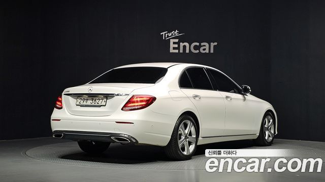 Mercedes-Benz E-Class (W213) E200 Avantgarde 2018 — фото 2