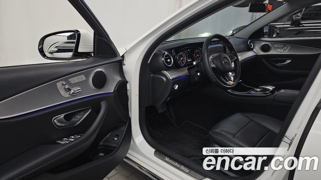 Mercedes-Benz E-Class (W213) E200 Avantgarde 2018 — фото 10