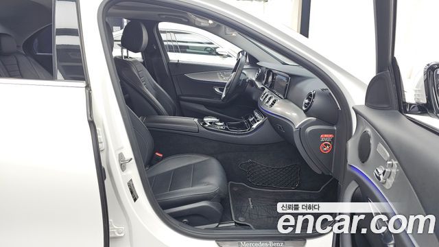 Mercedes-Benz E-Class (W213) E200 Avantgarde 2018 — фото 11