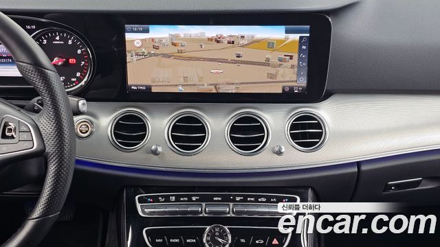 Mercedes-Benz E-Class (W213) E200 Avantgarde 2018 — фото 14