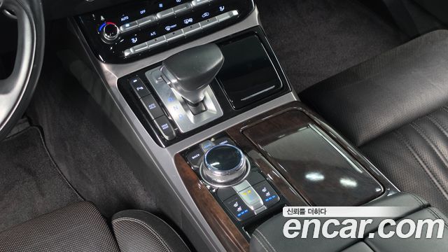 Genesis EQ900 3.8 GDI AWD Luxury 2016 — фото 9