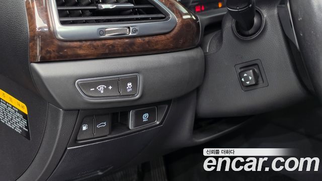 Genesis EQ900 3.8 GDI AWD Luxury 2016 — фото 16