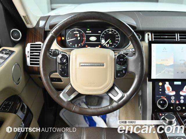 Land Rover Range Rover (IV) 4.4 SDV8 Vogue SE DIESEL 2016 — фото 17
