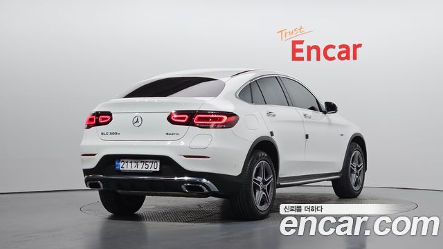 Mercedes-Benz GLC-Class (X253) GLC300e 4MATIC Coupe 2021 — фото 2