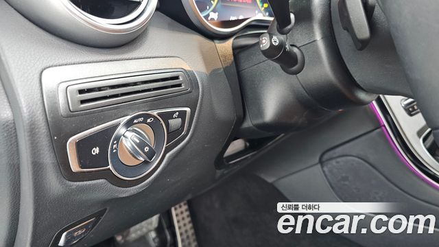 Mercedes-Benz GLC-Class (X253) GLC300e 4MATIC Coupe 2021 — фото 24