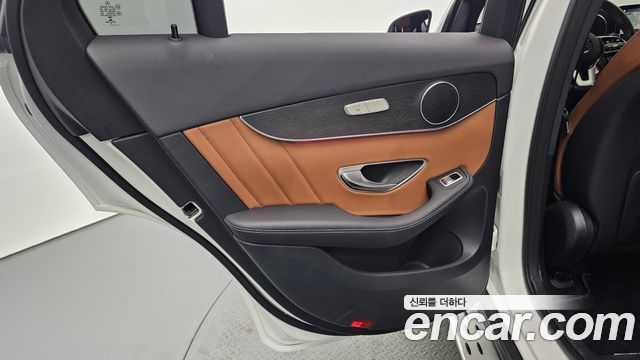 Mercedes-Benz GLC-Class (X253) GLC300e 4MATIC Coupe 2021 — фото 31
