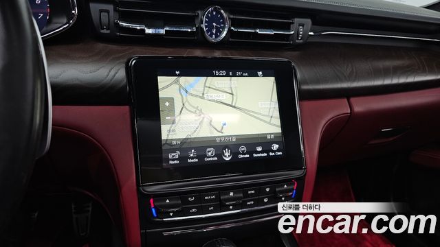 Maserati Quattroporte S Q4 3.0 V6 Granlusso 2017 — фото 19