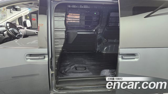 Hyundai Staria Cargo 3-Seater Modern 2022 — фото 11