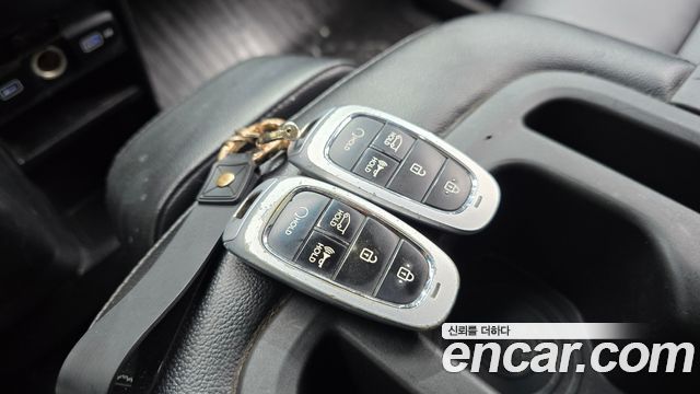 Hyundai Staria Cargo 3-Seater Modern 2022 — фото 15