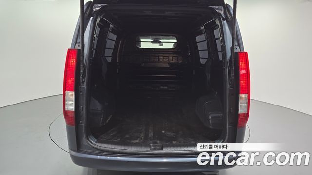 Hyundai Staria Cargo 3-Seater Modern 2022 — фото 18