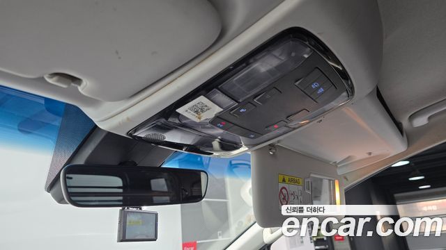 Hyundai Staria Cargo 3-Seater Modern 2022 — фото 20