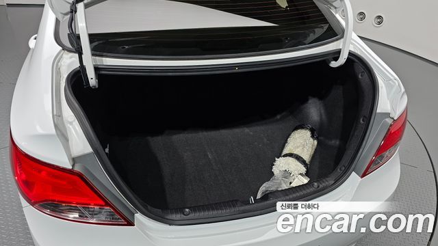 Hyundai Accent (New) 1.4 VVT Modern 2016 — фото 20