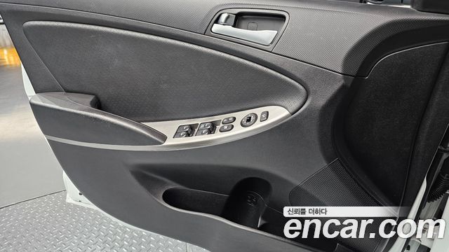 Hyundai Accent (New) 1.4 VVT Modern 2016 — фото 24
