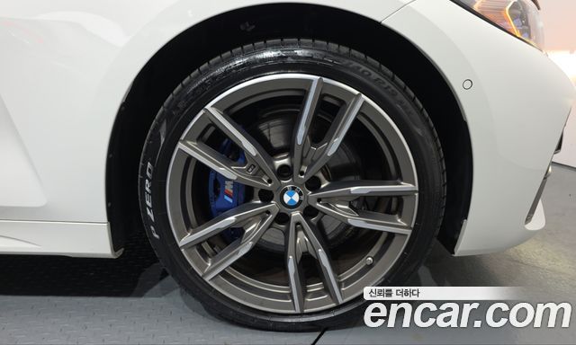 BMW 4 Series (G22) M440i xDrive Online Exclusive Coupe 2024 — фото 21