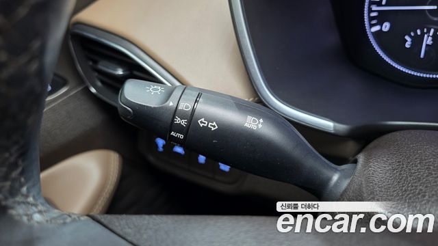 Hyundai Santa Fe (TM) Gasoline 2.0T 2WD Prestige 2020 — фото 23