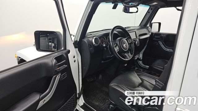 Jeep Wrangler (JK) 3.6 Sahara 4Door 2017 — фото 12