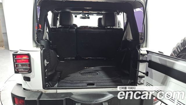 Jeep Wrangler (JK) 3.6 Sahara 4Door 2017 — фото 20