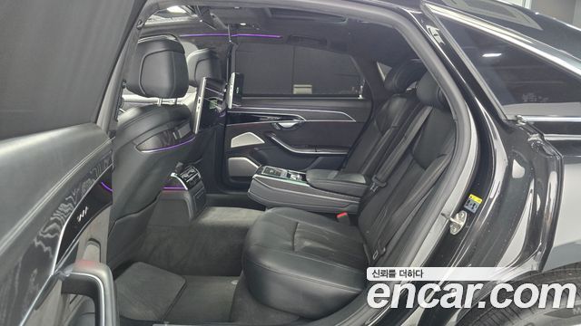 Audi A8 (D5) 60 TFSI Quattro LWB 2021 — фото 12
