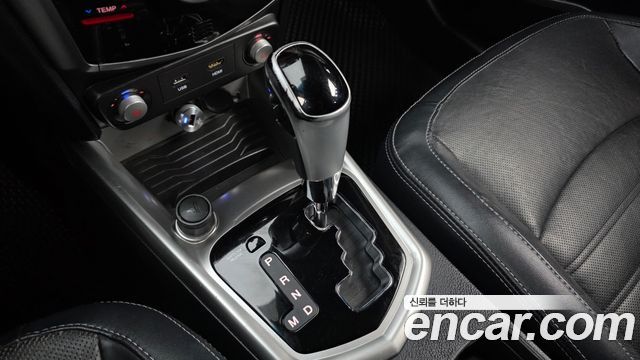 KG Mobility (SsangYong) Tivoli Diesel LX 2WD 2016 — фото 9
