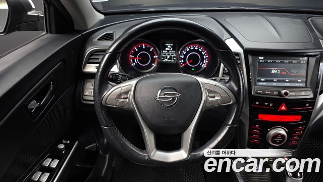 KG Mobility (SsangYong) Tivoli Diesel LX 2WD 2016 — фото 13