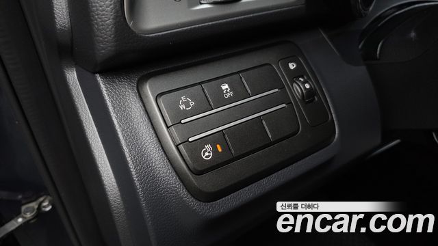 KG Mobility (SsangYong) Tivoli Diesel LX 2WD 2016 — фото 18