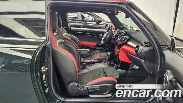MINI Cooper S JCW 3rd Generation 2019 — фото 32