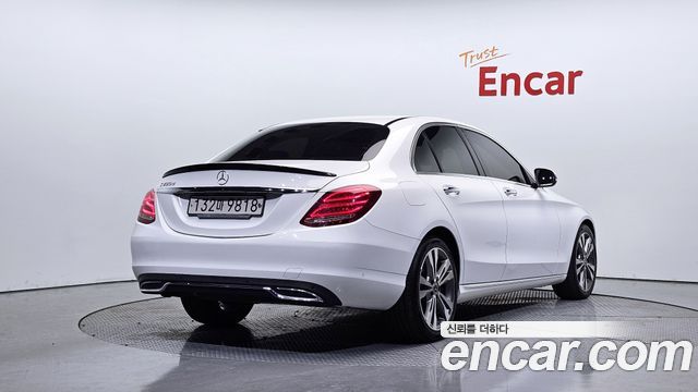 Mercedes-Benz C-Class (W205) C220 d Avantgarde 2018 — фото 2