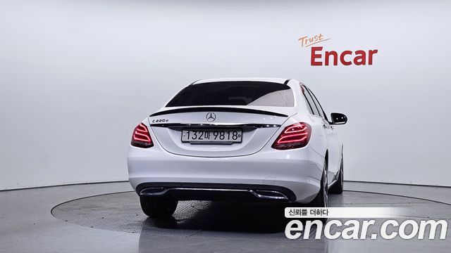 Mercedes-Benz C-Class (W205) C220 d Avantgarde 2018 — фото 4