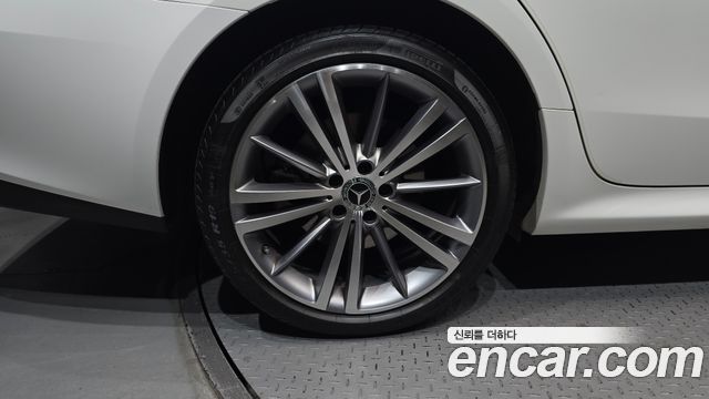Mercedes-Benz CLS-Class (C257) CLS400d 4MATIC 2019 — фото 5