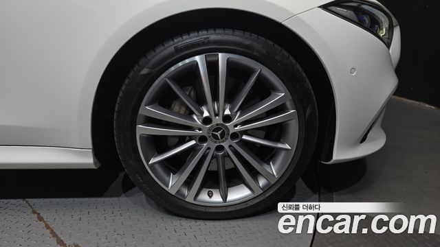 Mercedes-Benz CLS-Class (C257) CLS400d 4MATIC 2019 — фото 21