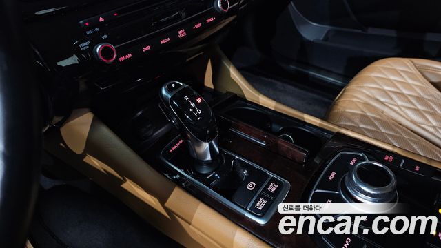 Kia K9 5.0 GDI Quantum 2016 — фото 9