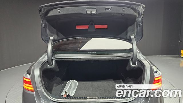 Kia K9 5.0 GDI Quantum 2016 — фото 20