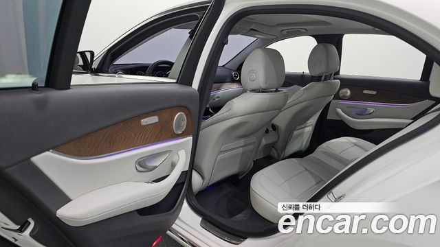 Mercedes-Benz E-Class (W213) E250 Exclusive 2023 — фото 32