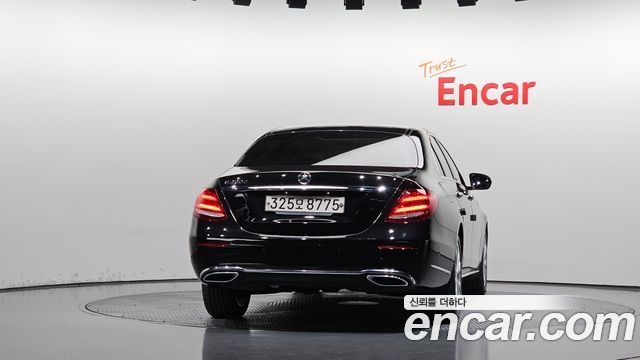 Mercedes-Benz E-Class (W213) E220d Exclusive 2017 — фото 4