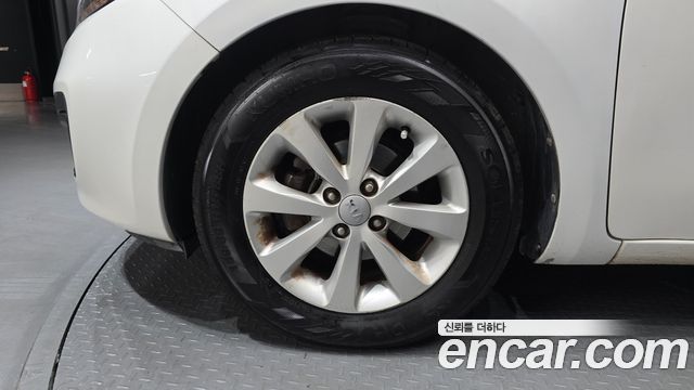 Kia Pride 1.4 MPI Sedan Deluxe 2014 — фото 5
